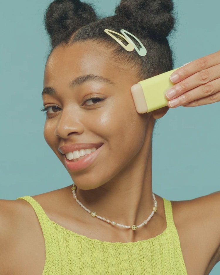 Dr.Jart+ Every Sun Day SPF 40 – sunscreen stick application