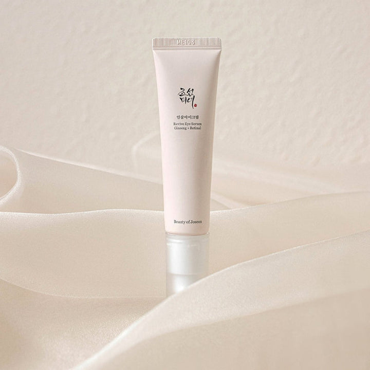Revive Eye Cream with Retinal & Ginseng — 0O8A5809_1000x_e8c3fa78-e8c3-4dcd-8036-81715134cd28